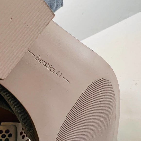 Bershka Denim Pointed Toe Layered Western Boots Size 41 NWT Blue - Picture 4 of 7